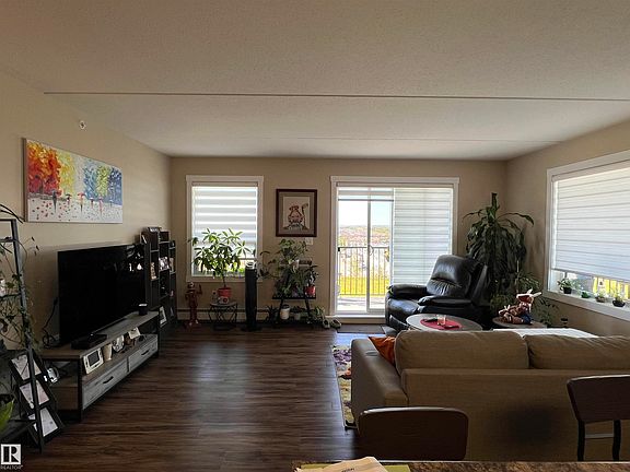 2nd image of 4002 47th St #307