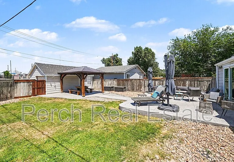 1595 W Maple Ave — Photo 17