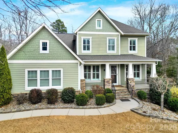 2112 Tatton Hall Rd, Fort Mill, SC 29715