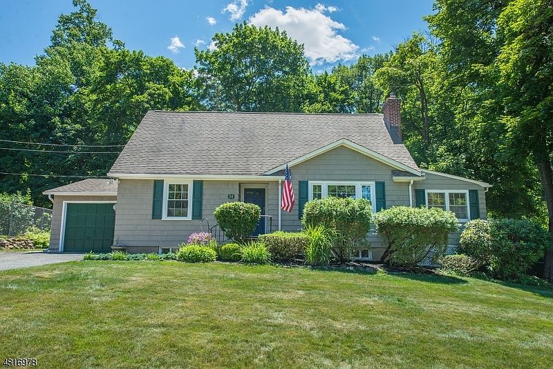 1st image of 34 Crystal Ave