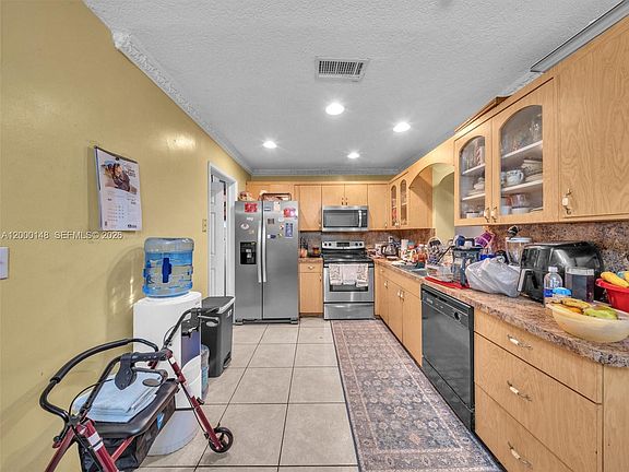 5th image of 4715 NW 43rd St