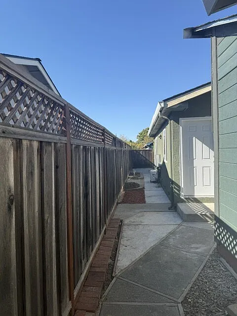 Studio, 1.0 bath, 400 sqft, $2,500 — Photo 2