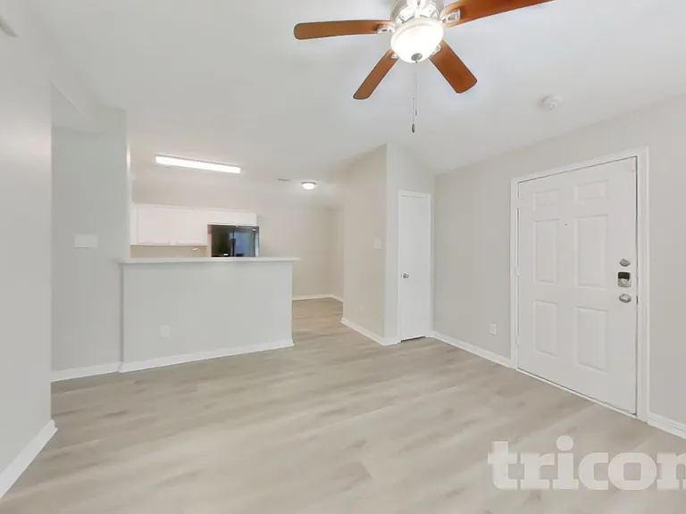 24307 Hard Wood Dr — Photo 4