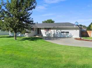 300 Hastings Rd, Brewster, KS 67732