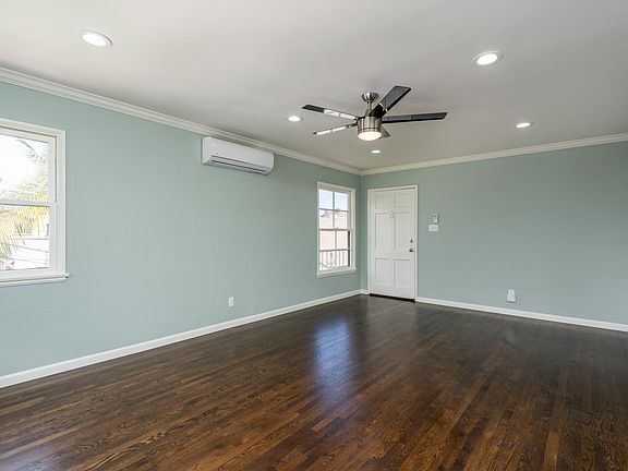 3rd image of 2104 E Florida St #5N