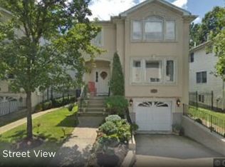 47 Callahan Ln, Staten Island, NY 10307