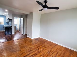619 13th St APT 4, Galveston, TX 77550