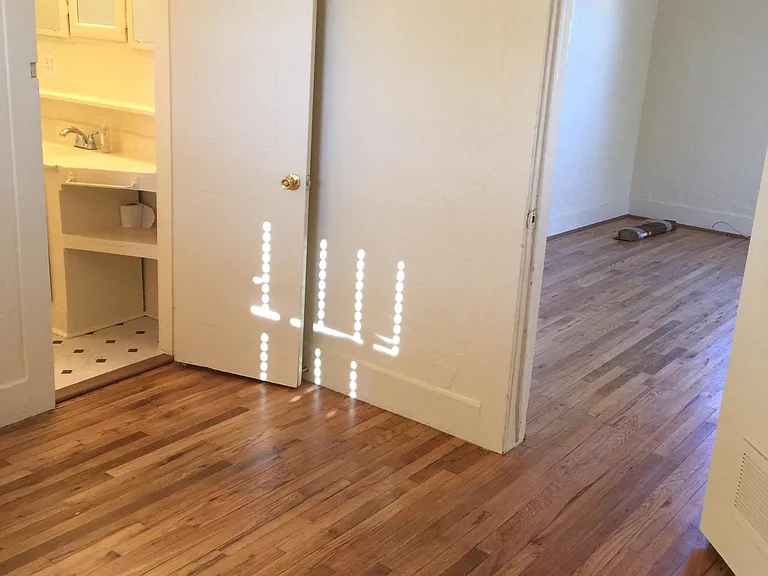 308 W Cherry St — Photo 6