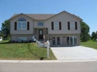 1809 161st Ter, Basehor, KS 66007