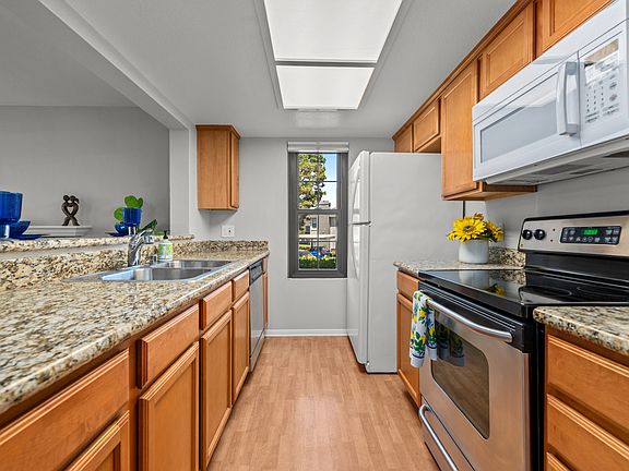 3rd image of 15032 Avenida Venusto Unit 179