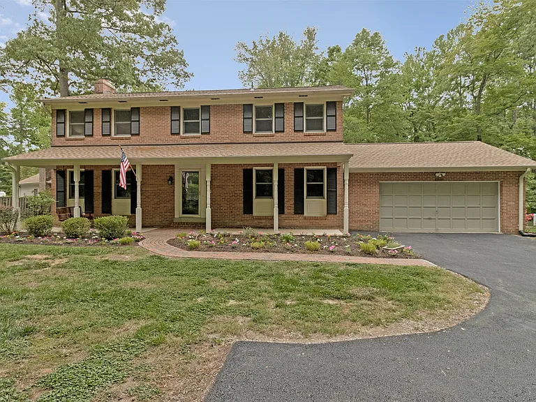 4329 Mount Vernon Memorial Hwy — Photo 1
