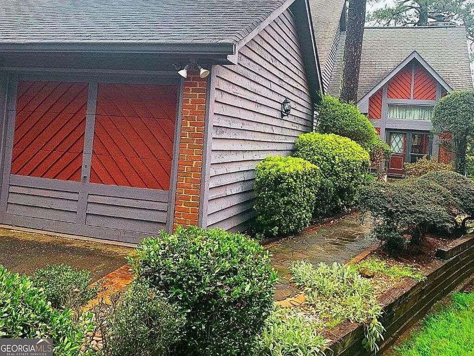 1st image of 5079 Highland Hills Ct