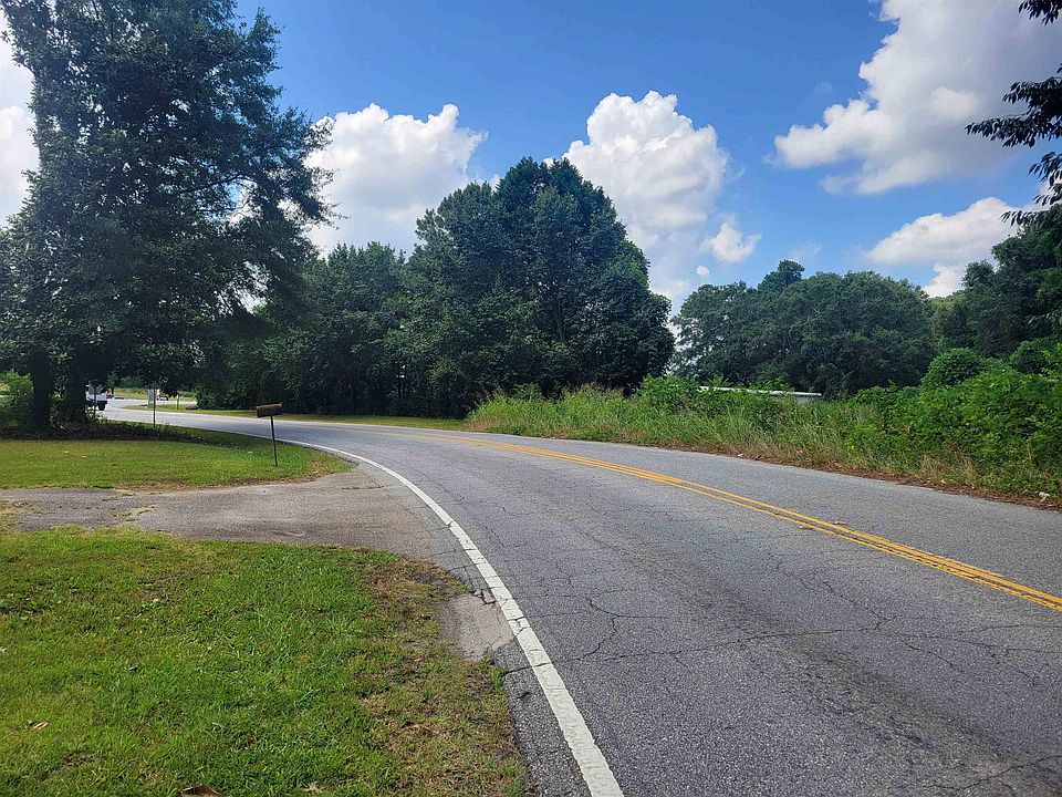 2nd image of 686 Plainview Dr