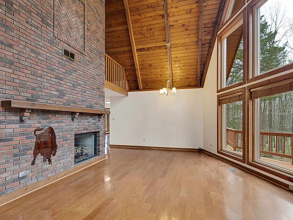 4th image of 8580 Grand Oaks Cv