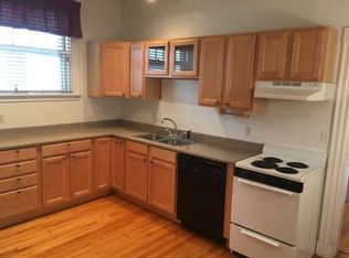 94 Essex St, Bangor, ME 04401