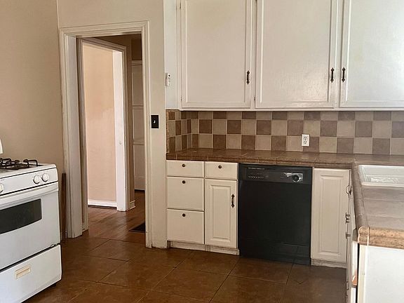 4th image of 2565 Bonnie Ln