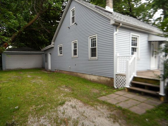 2nd image of 9407 Nordica Ave