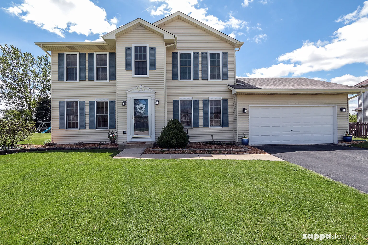 24023 W Heather Ct photo 1
