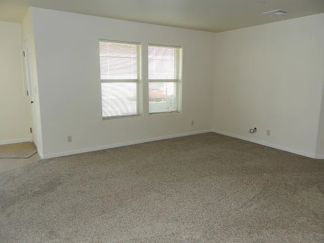 686 Hammond Street - North — Photo 4