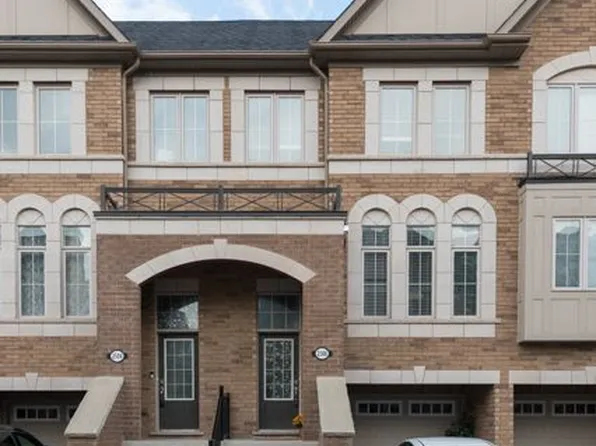 2506 Bromus Path N, Oshawa, ON L1L 0K7