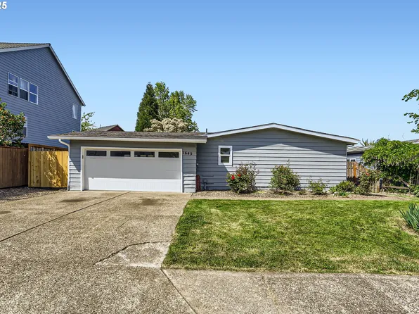 1643 NW 6th St, McMinnville, OR 97128