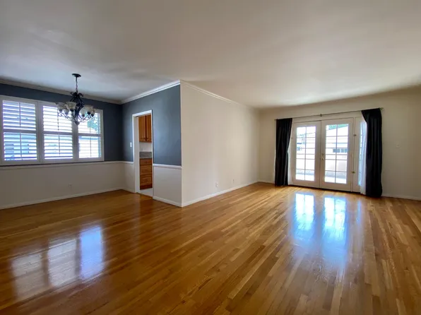8674 Chalmers Dr, Los Angeles, CA 90035