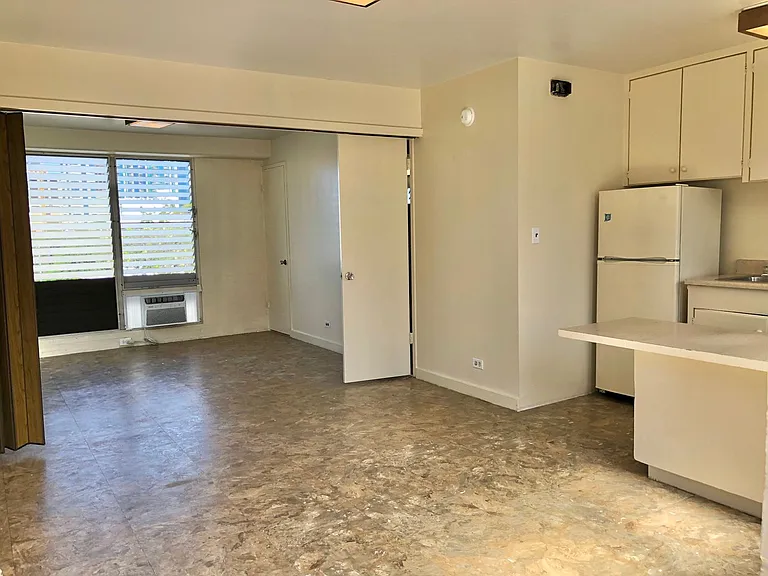 1469 Lusitana St #301 — Photo 5