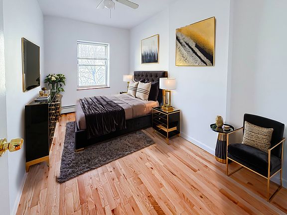2nd image of 465 Kosciuszko St