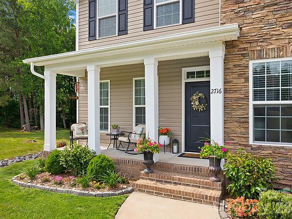 2nd image of 2716 Barwick Ln