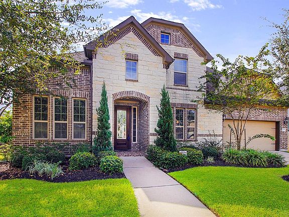 2nd image of 27511 Gladway Manor Dr