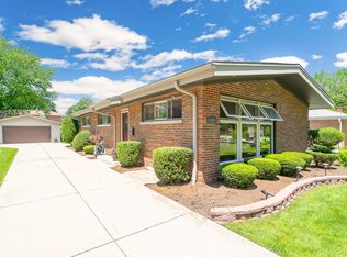 106 S Prairie Ave, Bloomingdale, IL 60108