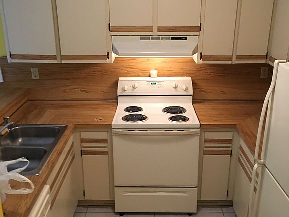 2nd image of 111 SW 113th Ave #1048