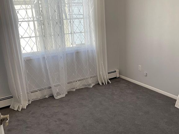 5th image of 18 Kentucky St Floor 2