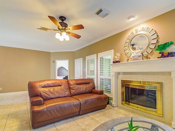 5th image of 7023 Red Coral Dr