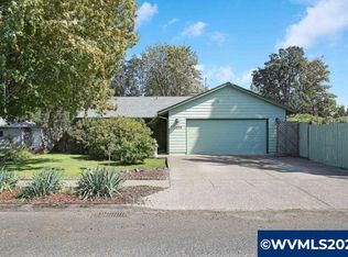 1970 N Evergreen Ave, Stayton, OR 97383