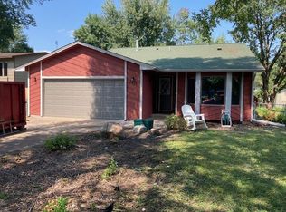 3871 Edith Ln, Lexington, MN 55014