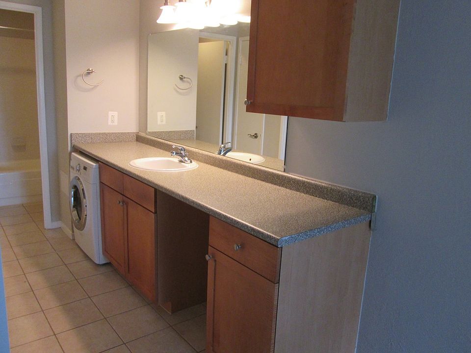 1st image of 75 S Reynolds St APT 409