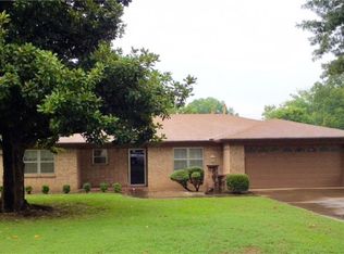 4301 Urbana Dr, Fort Smith, AR 72904