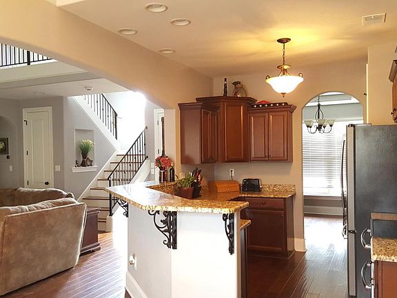 3rd image of 7177 Whittier Dr