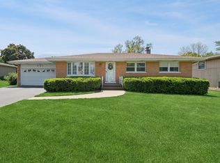 701 E Turner Ave, Roselle, IL