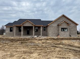 4104 Carriage Hill Dr, Metamora, MI