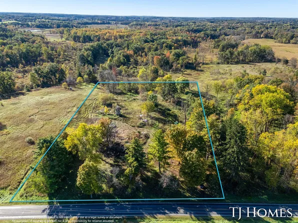 8840 Tasker Rd, Bellevue, MI 49021