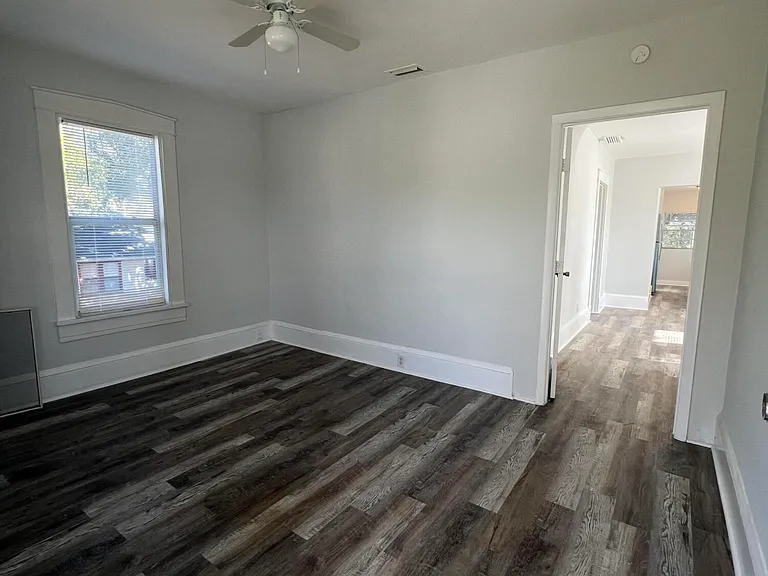 209 Taylor Ave #1 — Photo 10