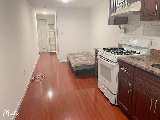 Rented by Century 21 New Golden Age Realty | media 5