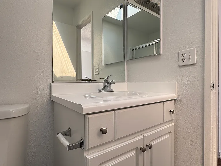 Huntington Harbour Villas — Photo 38