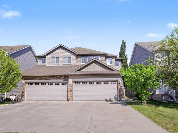 9507 Simpson Ct NW, Edmonton, AB T6R 0T8