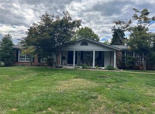 502 Wellshire Ct, Ballwin, MO
