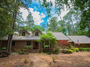 97 McKenzie Rd W, Pinehurst, NC 28374