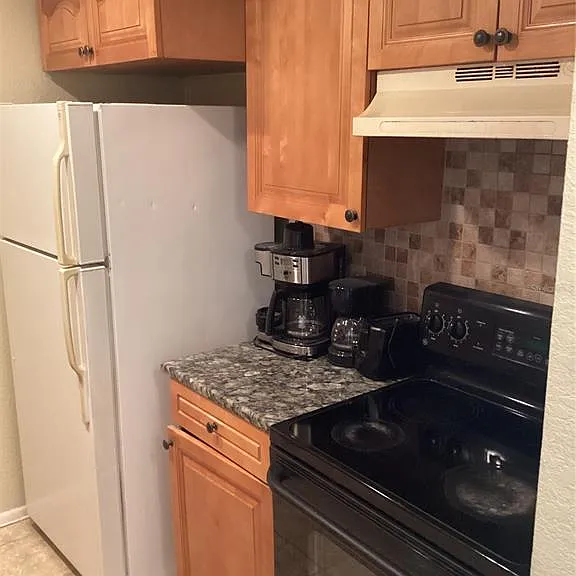 14321 Hanging Moss Cir #101 — Photo 8