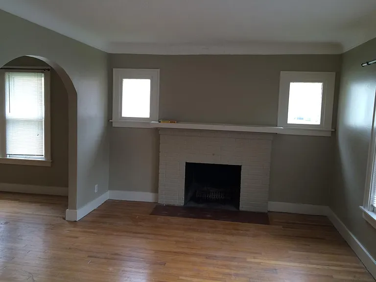 806 Forest Ave — Photo 3
